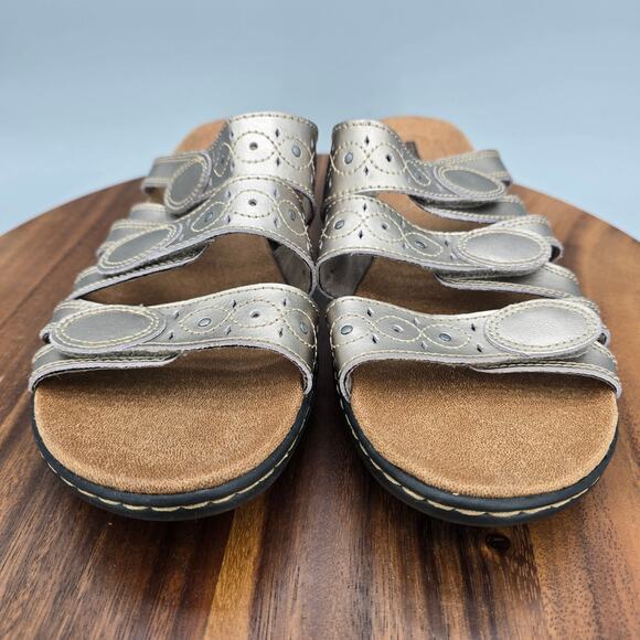 Clarks Sandals Women's 11 Wide Metallic Leather Strappy Comfort Adjustable Shoes - Picture 2 of 7